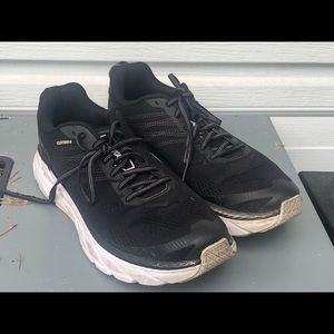 Hoka One One Clifton 6 Men’s Black Athletic Running Sneakers Size 9.5